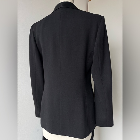 Micheal Kors classic 1 button Tuxedo Jacket size 12 🤵‍♀️ - Picture 4 of 14